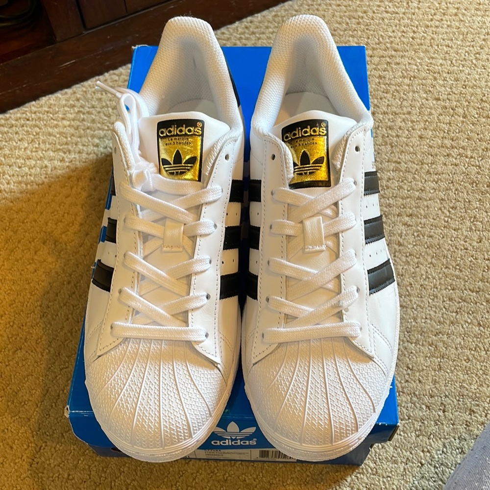 ADIDAS SUPERSTAR